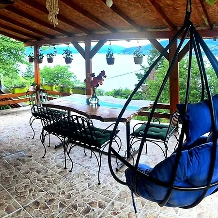 Apartment Dunavski Raj 2 *